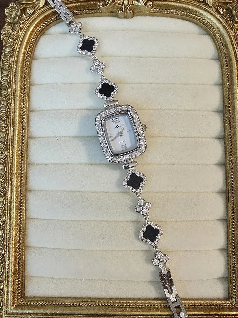 N/A luxury moissanite